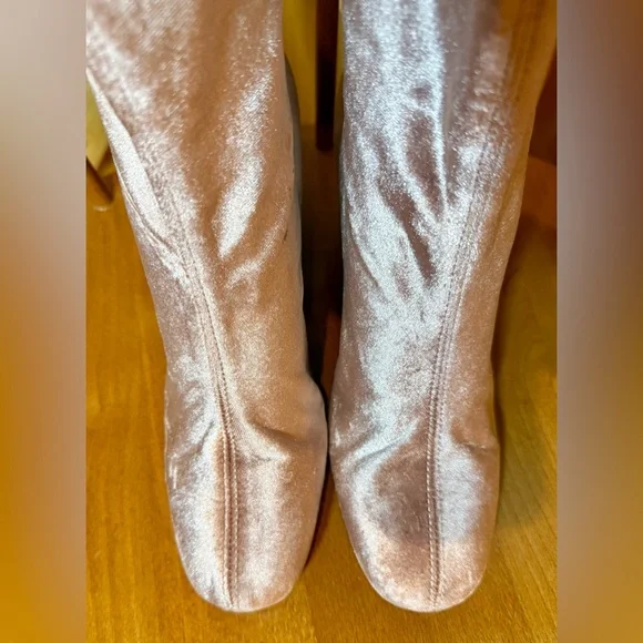 Free People Ladies’ size 39 Cecile Pink Velour block heel Ankle Boots - Picture 7 of 13
